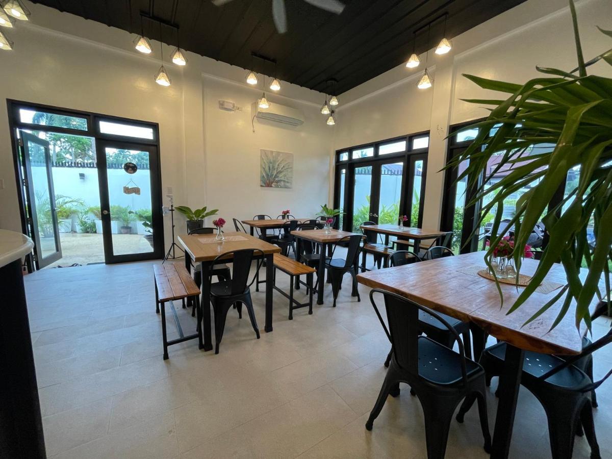 Thistle Inn Panglao Exterior foto